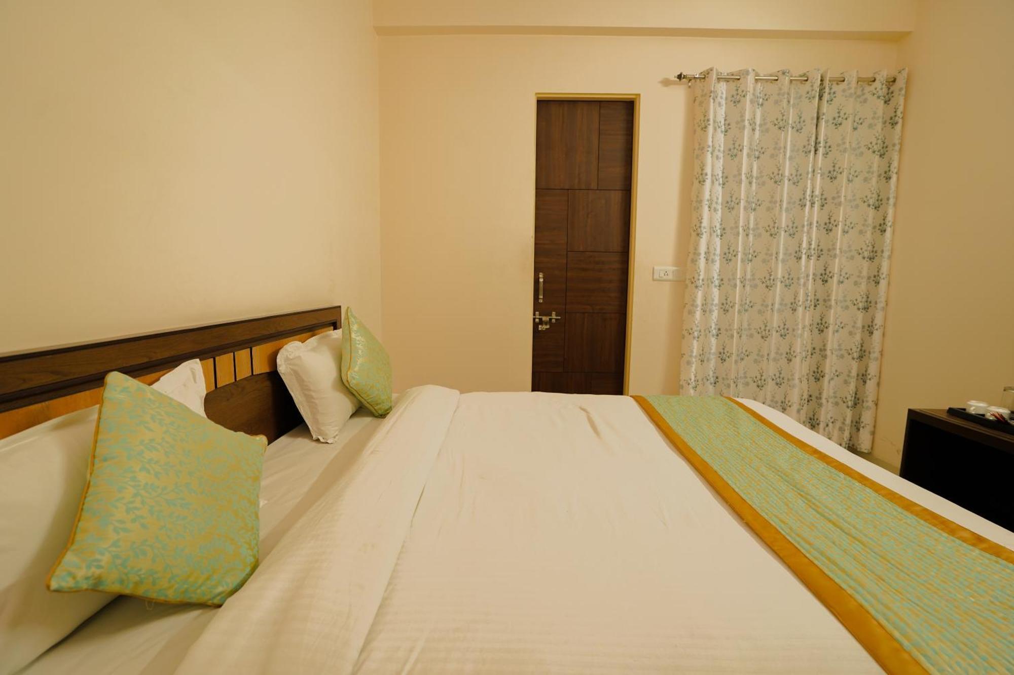 Hotel Cheelgadi Dźajpur Zewnętrze zdjęcie